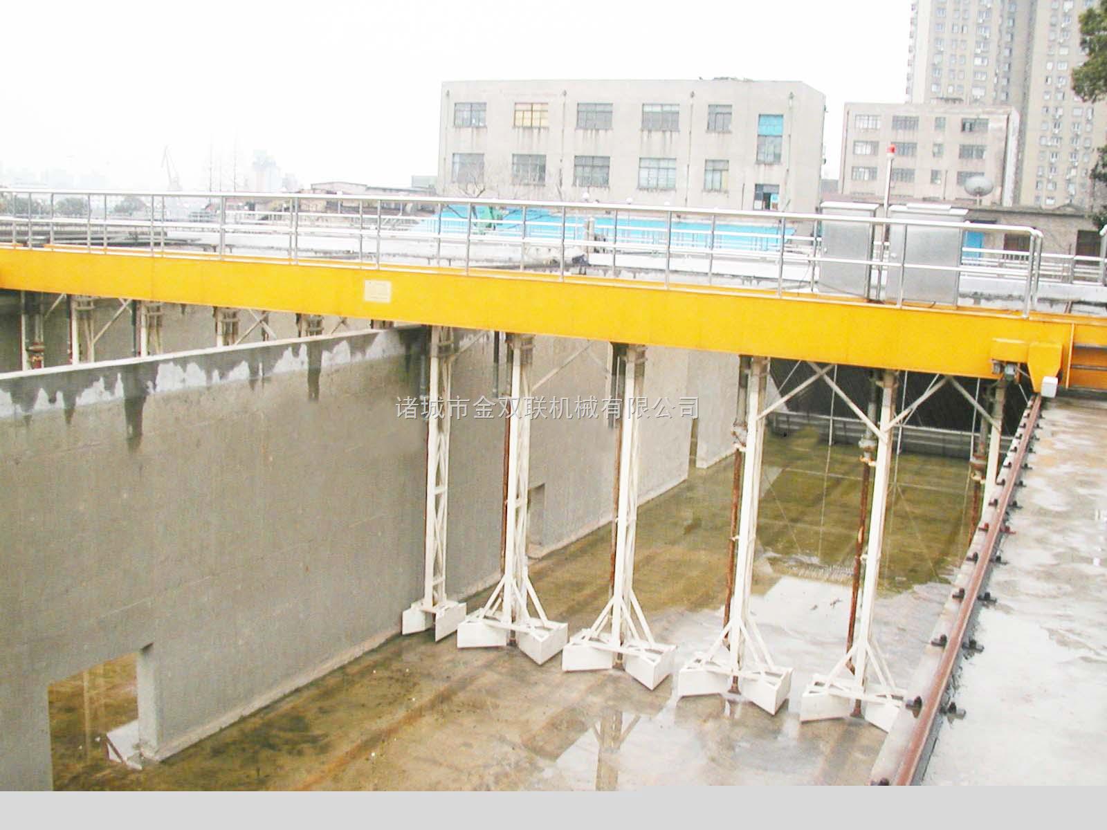 行车式泵吸泥机|刮吸泥机