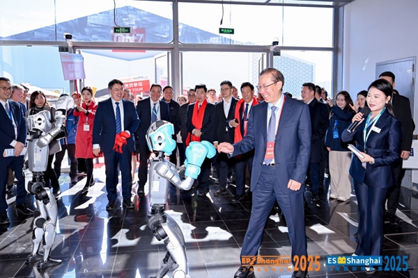 2025中國國際電力設(shè)備及技術(shù)展覽會隆重開幕 以數(shù)智驅(qū)動打造新型電力系統(tǒng)新生態(tài)