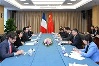 生态环境部部长黄润秋会见法国生态转型、生物多样性和气候与自然事务国际谈判部部长莫妮卡·巴布