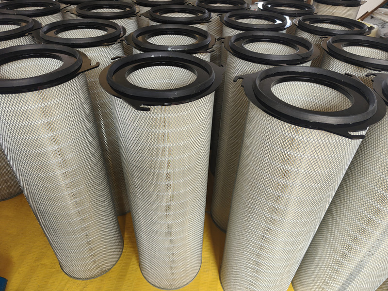 三耳卡盘除尘滤筒.jpg